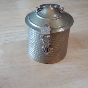 VINTAGE BRASS KEEPSAKE BOX WITH LATCH ROUND BRASS CATCH ALL TIN